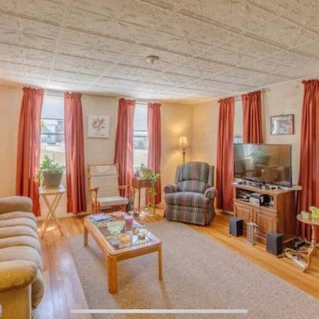 Cute 6-Bedroom Getaway In The Heart Of Littleton Exteriör bild